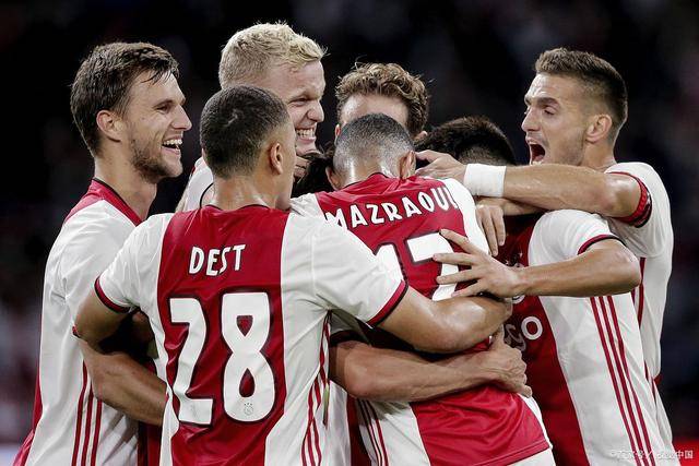 媒体人谈杨舒予热搜第1:体育饭圈化成行业现象